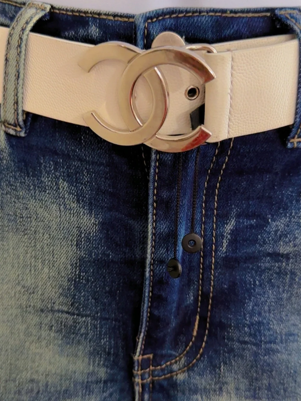 Authentic CHANEL Cream Leather Belt with Silver Interlocking CC Buckle